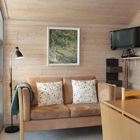2 Bedroom Pet Friendly In *